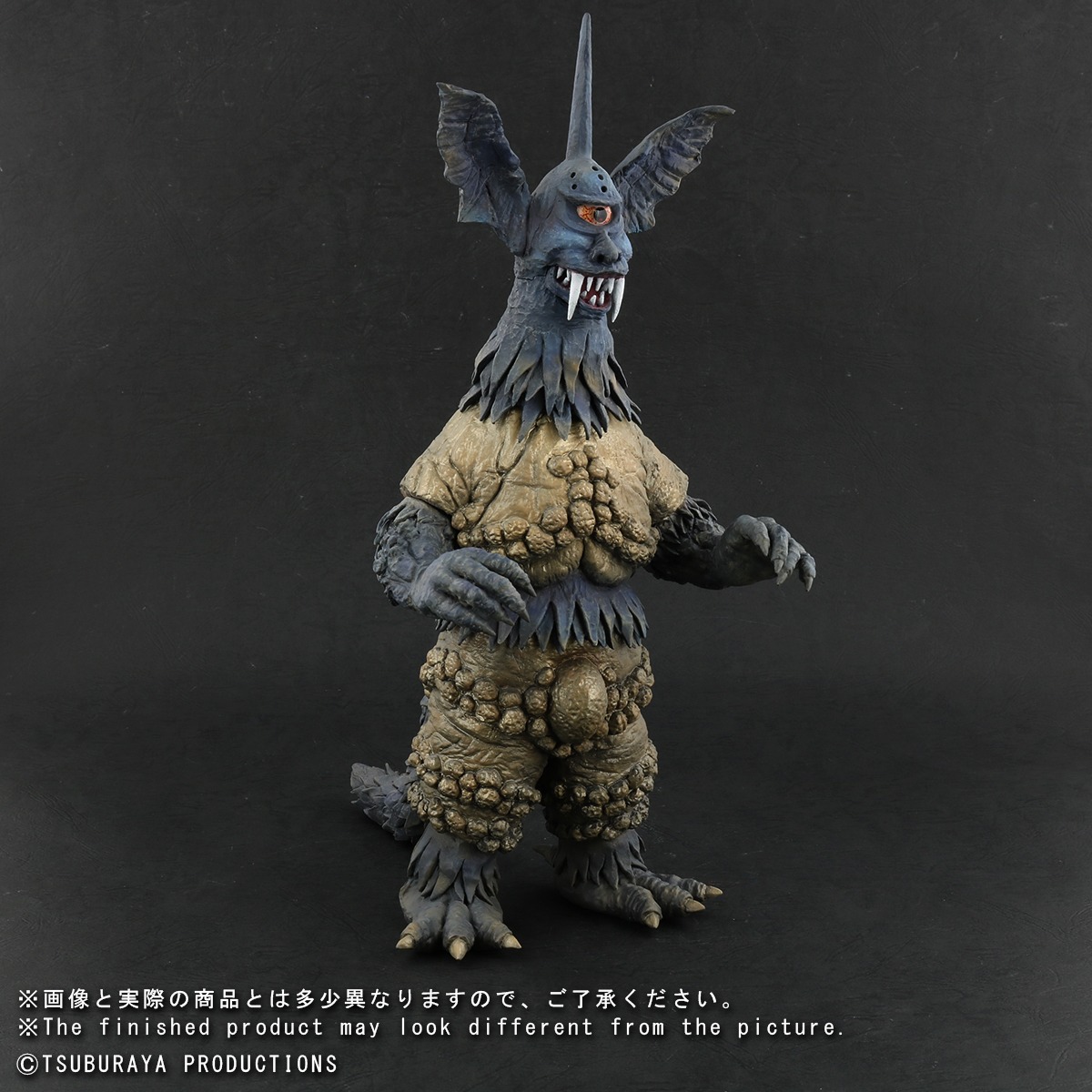 SUNSTAR 進撃の巨人マント(非売品‼️) USJ進撃の巨人マント - メルカリ